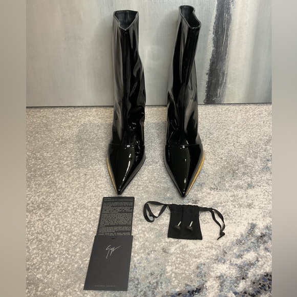 Giuseppe Zanotti Raquel Black Patent Leather Boots, Gold Trim Size 38.5 (US 8.5) - Picture 3 of 16